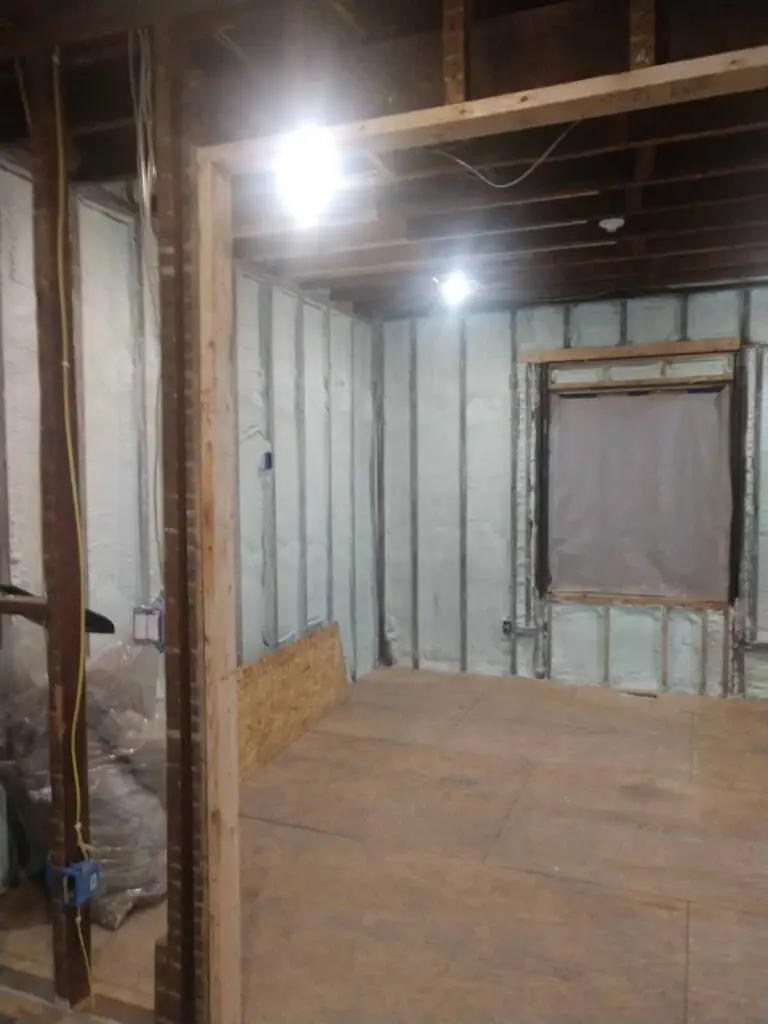 Insulation-contractor-Hillsboro-45133-spray-foam-insulation-OH