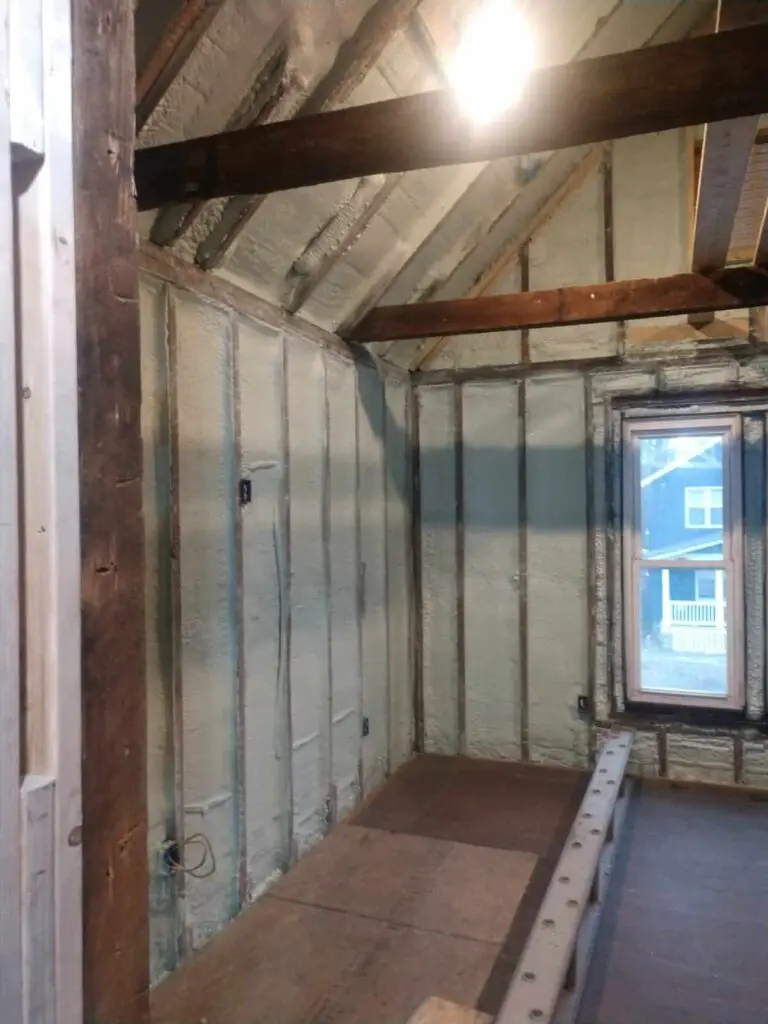Insulation-contractor-Hillsboro-OH-spray-foam-insulation-45133