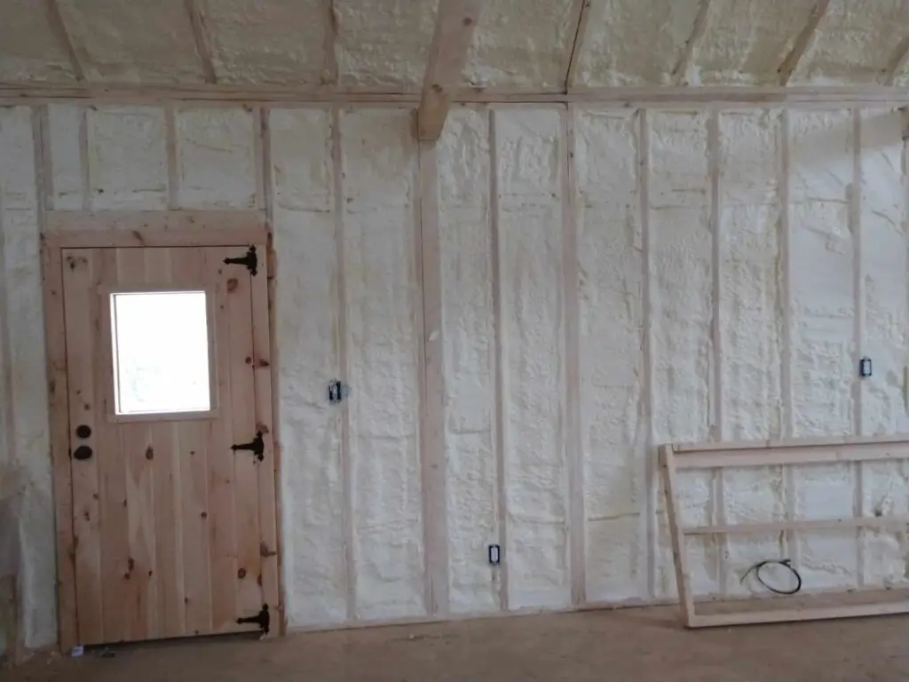 OH-45133-spray-foam-insulation-Hillsboro-Insulation-contractor