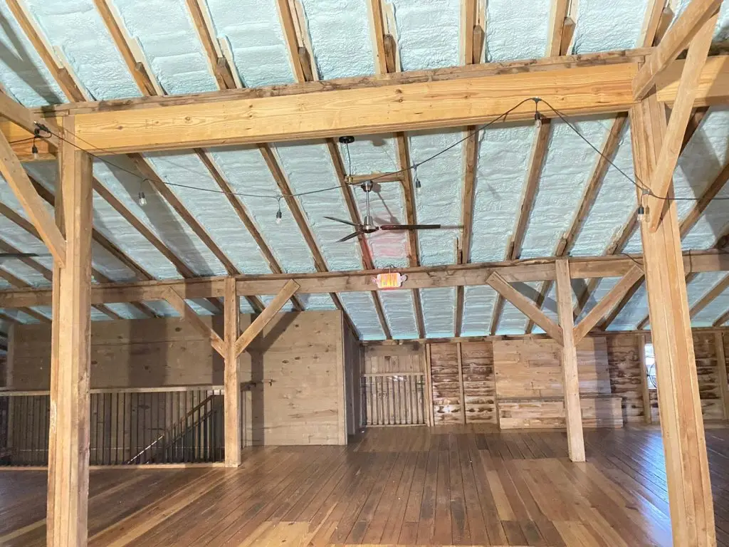 closed-cell-insulation-pole-barn-insualtion-commercial-spray-foam-23